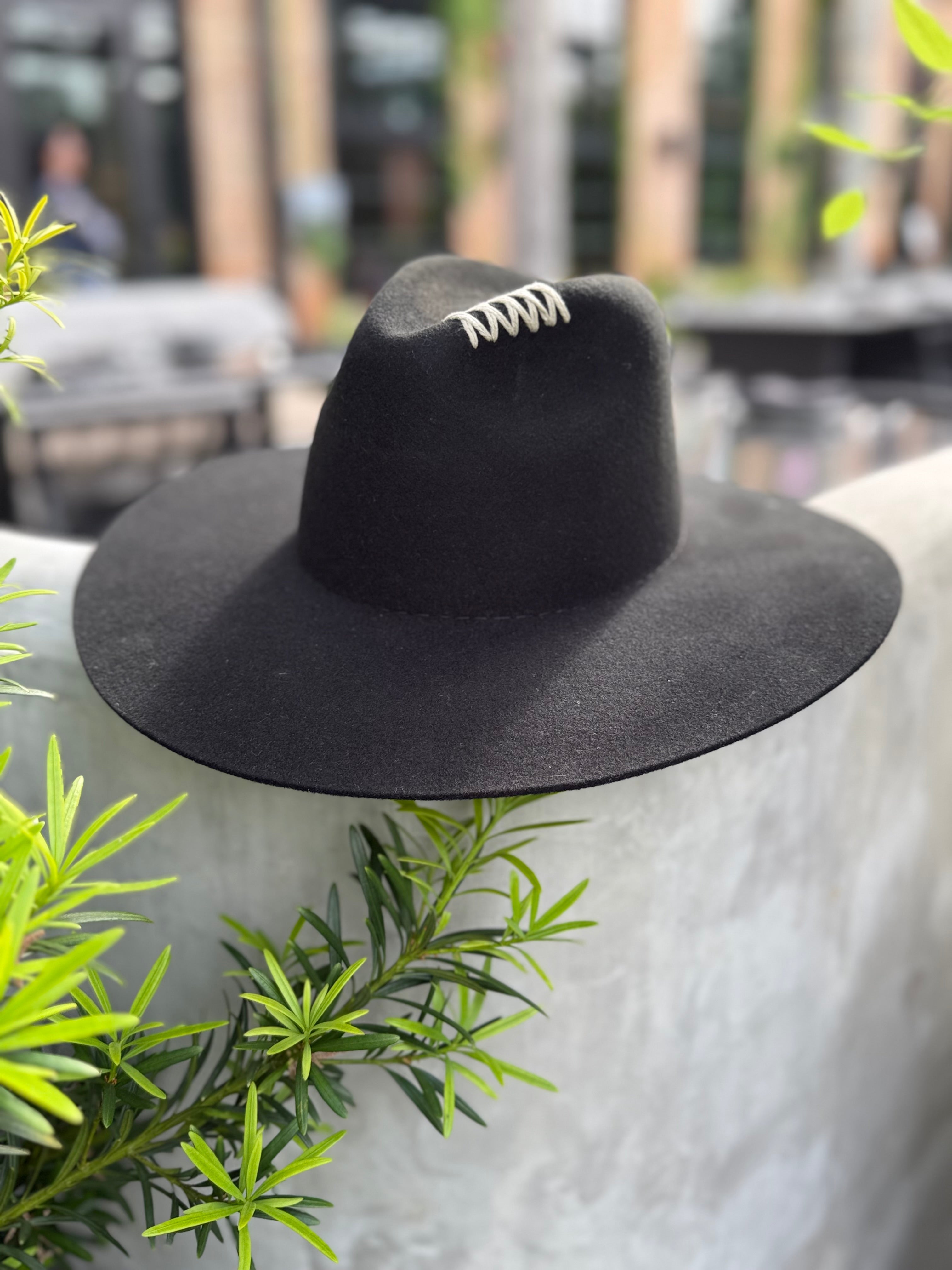 H+H Black Felt