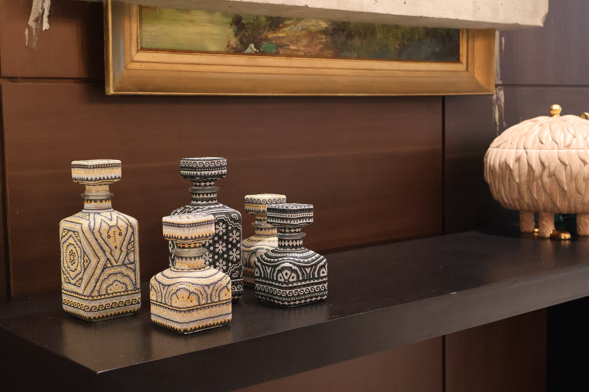 Huichol Decanter - Negro