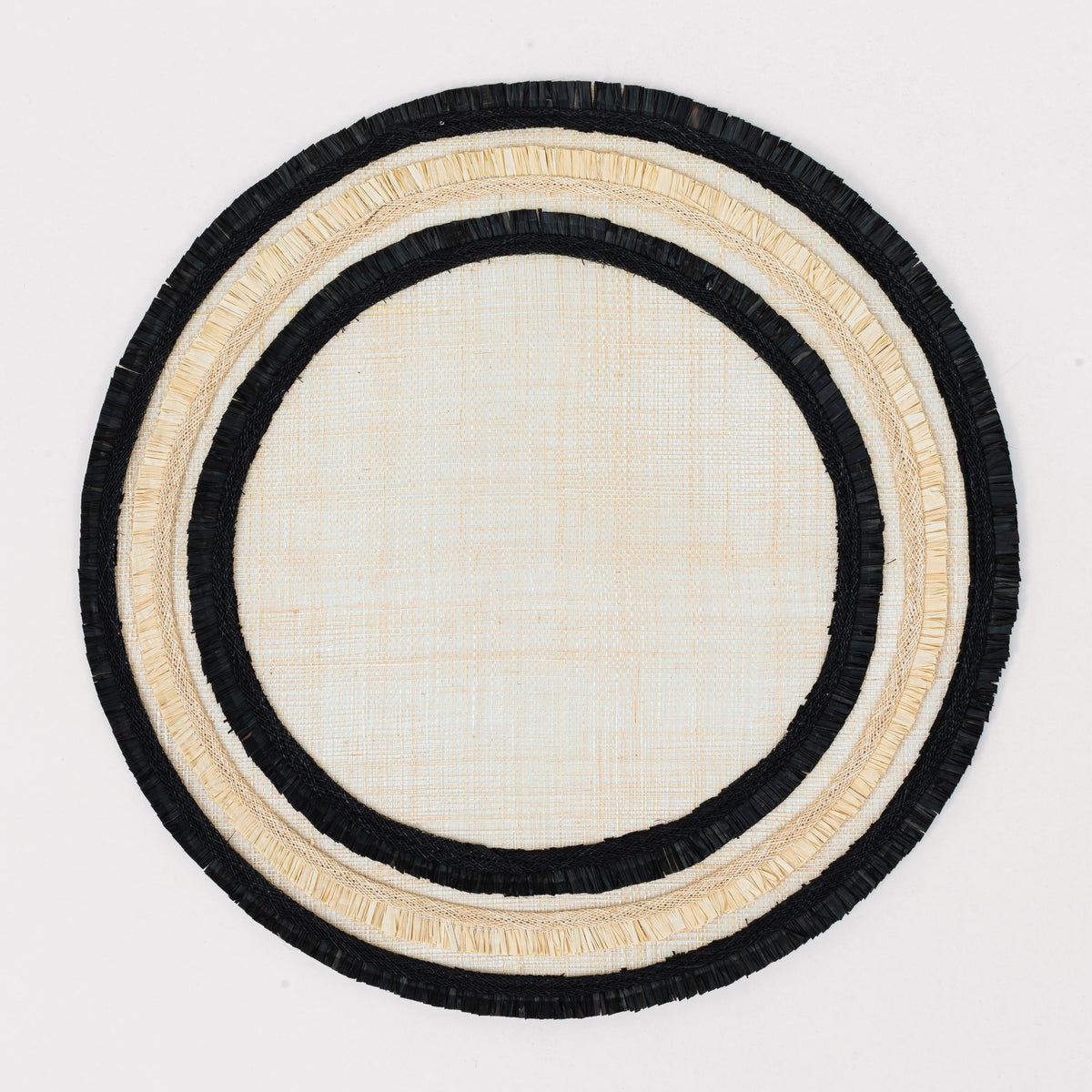 Ruffle edge straw placemat, black, set of four