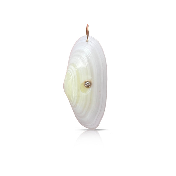 14k Large Clam Shell Charm + 4mm Diamond