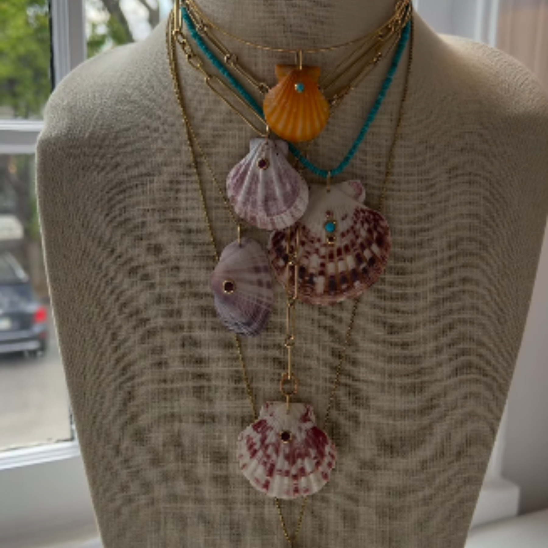 14k Pink and White Clam Shell