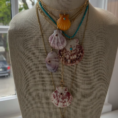 14k Pink and White Clam Shell