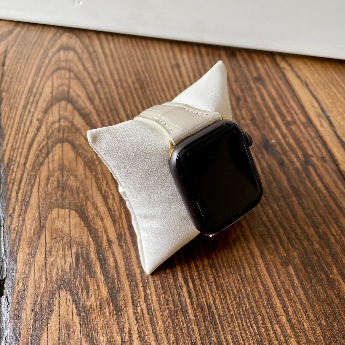 Apple Watch Band, White Bone Matte Alligator