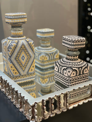 Huichol Decanter - Oro