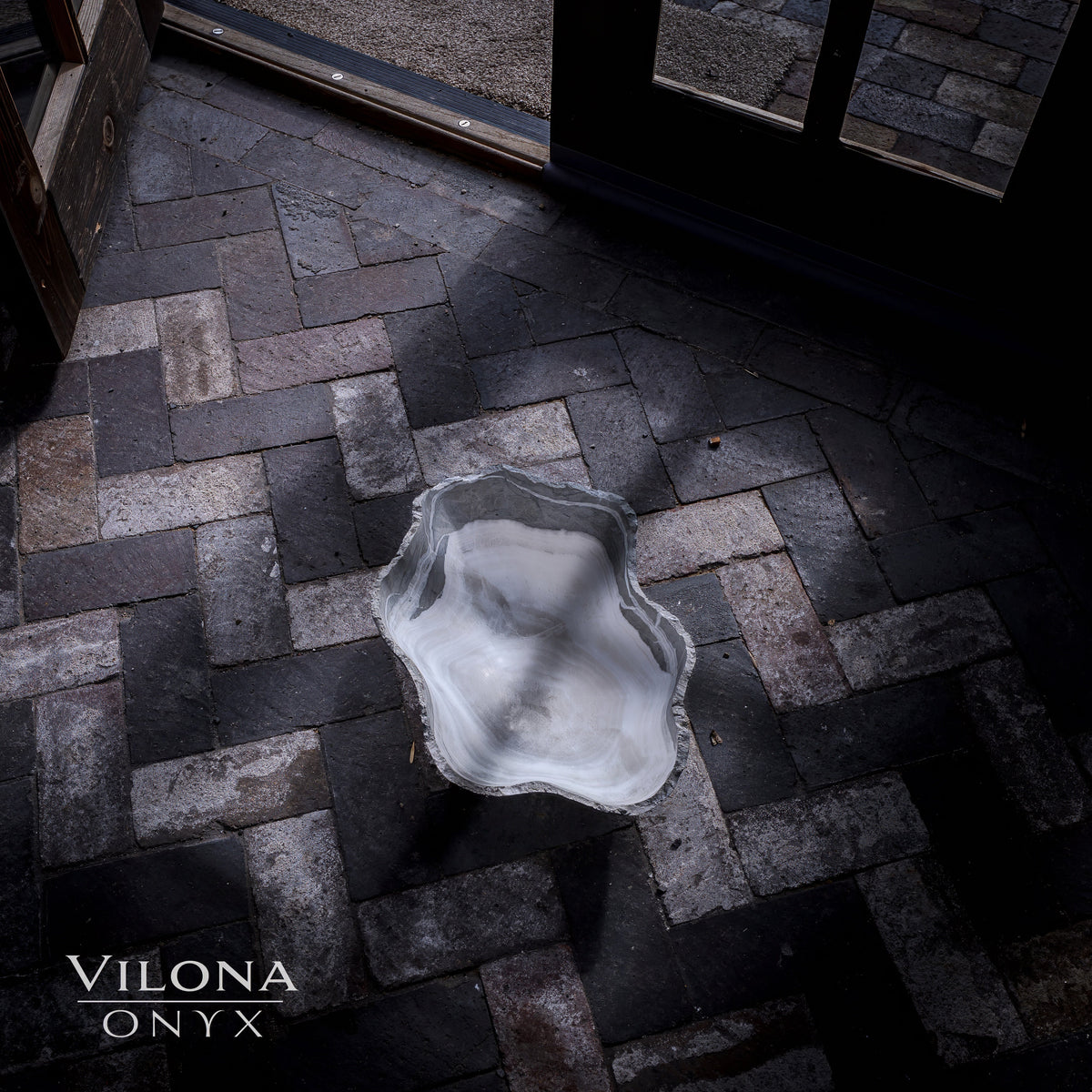 White Ice (Onyx Bowl #2)